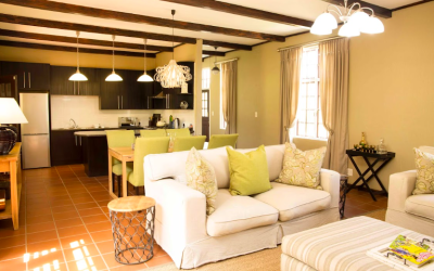 Country Getaway Close to Johannesburg: Escape to the Magaliesberg at Remhoogte